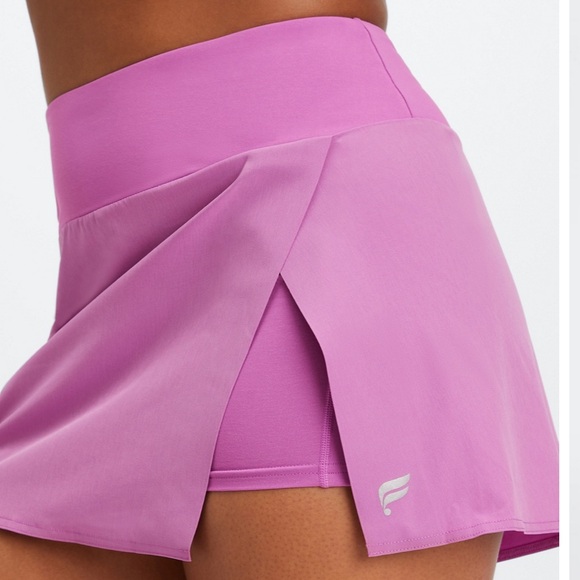 Fabletics Stow Pocket Skort in Pizzazz, size large - Picture 2 of 8